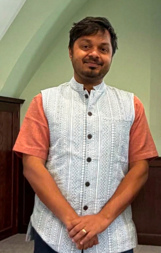 Dr Varun Warrier